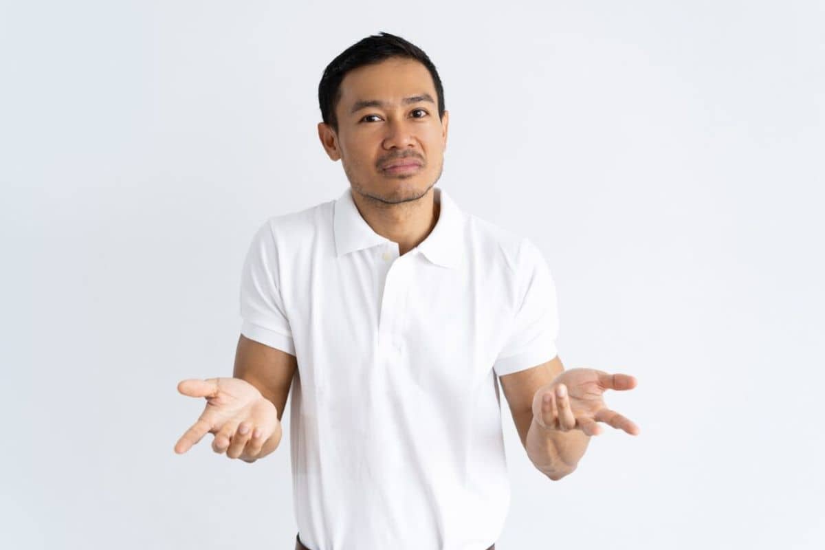 Cowok Wajib Tahu: Cara Tepat Hadapi Pasangan PMS dengan Empati