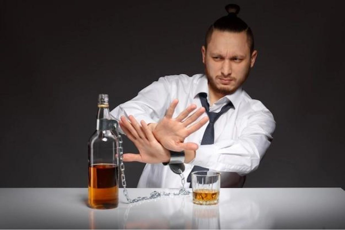 orang yang menolak minum minuman beralkohol