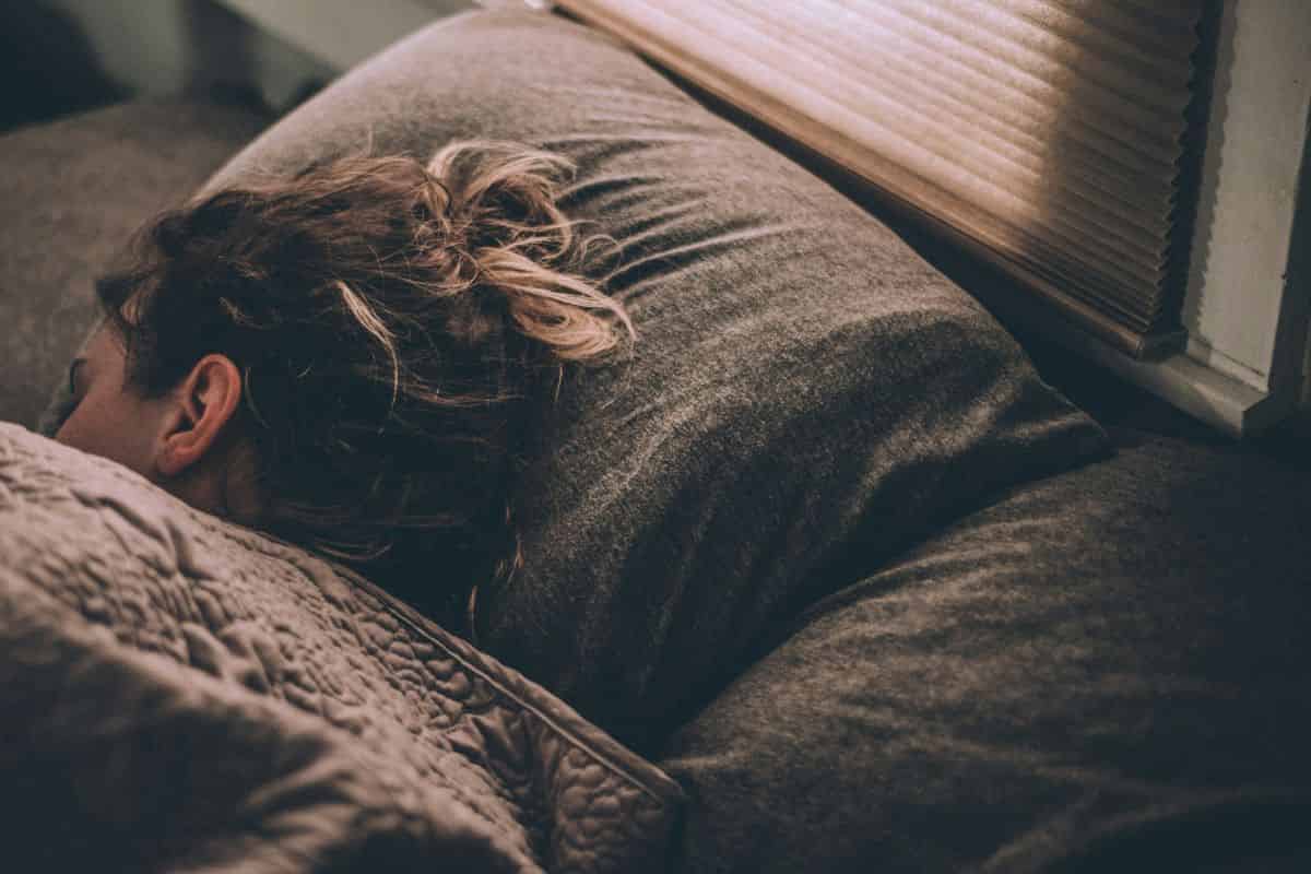 orang yang sedang tidur 