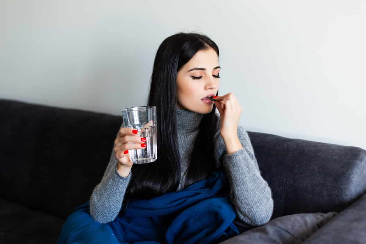 Mengonsumsi Suplemen atau Vitamin untuk Tulang