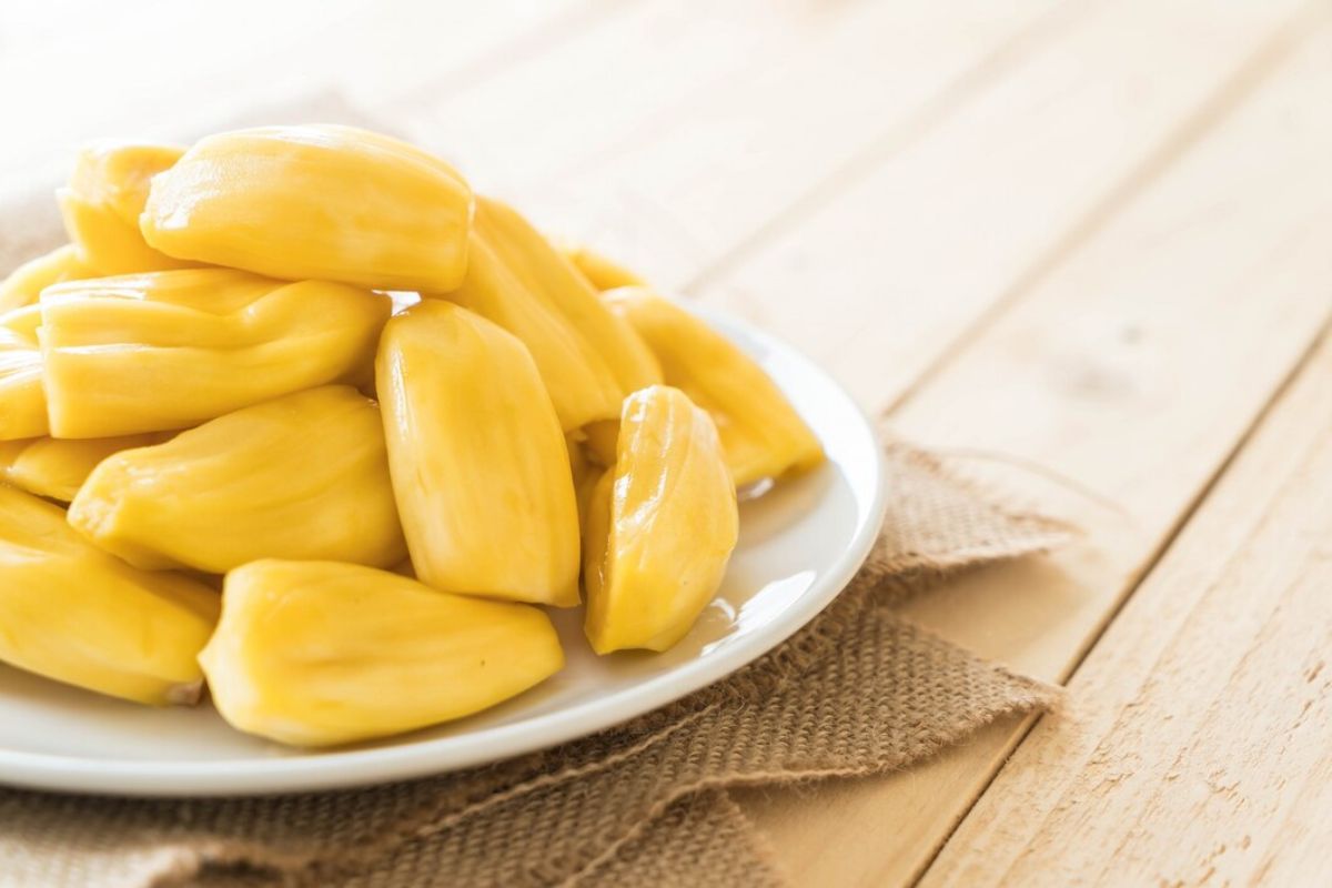 Sepiring nangka segar